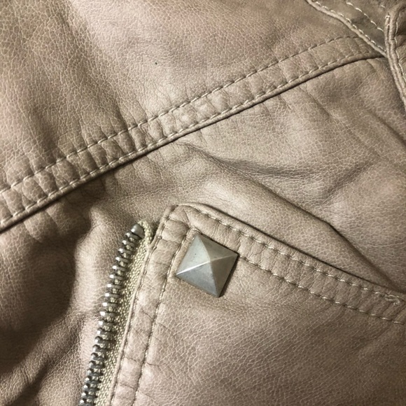 Taupe Leather Jacket - Picture 5 of 5
